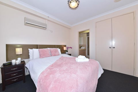 Alderney - Whitsundays Accommodation 0