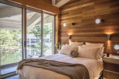 Alkira Award Winning Luxury Beachfront Rainforest Holiday House - Whitsundays Accommodation 1