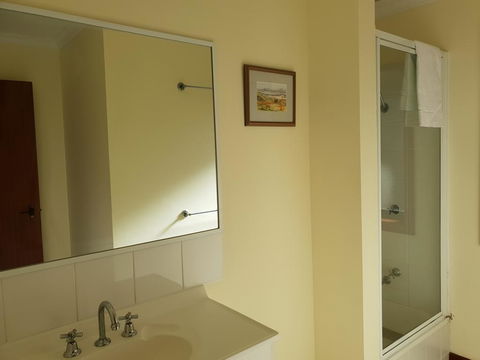 Alkira Inverloch Heights - Whitsundays Accommodation 2