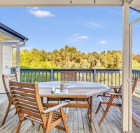 All Decked Out - Whitsundays Accommodation