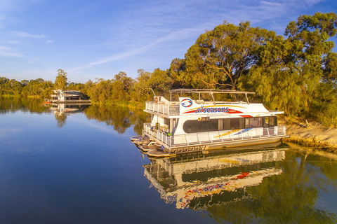 All Seasons Houseboats - Whitsundays Accommodation 1