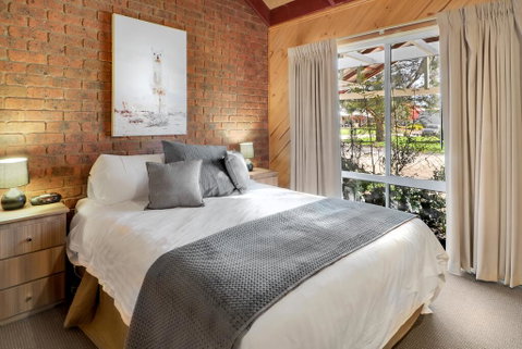 All Seasons Mansfield - Whitsundays Accommodation 1