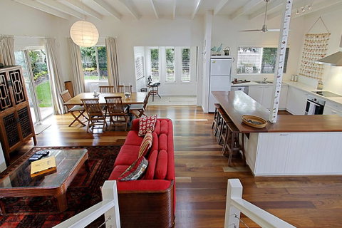 Allure - Whitsundays Accommodation 3