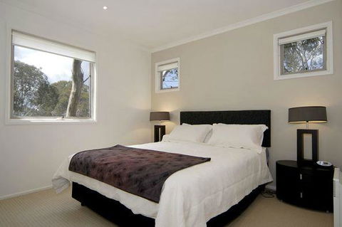 Alpenglow - Whitsundays Accommodation 3