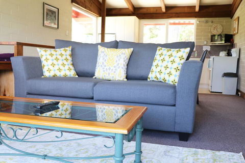 Alpenhorn Holiday Units - Whitsundays Accommodation 1