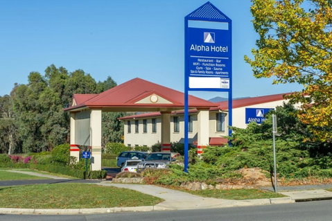 Alpha Hotel Canberra - Whitsundays Accommodation 0