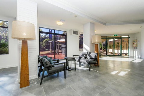 Alpha Hotel Canberra - Whitsundays Accommodation 3