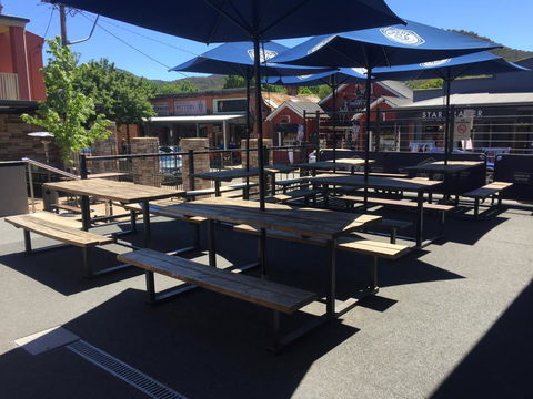 Alpine Hotel Bright - Whitsundays Accommodation 3