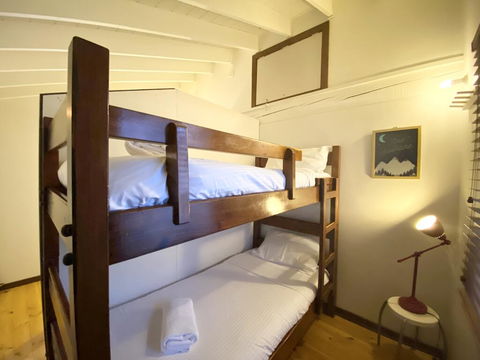 Alpine Retreat - Whitsundays Accommodation 2