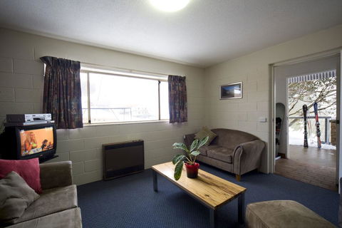 Alpine View Apartments - Whitsundays Accommodation 3