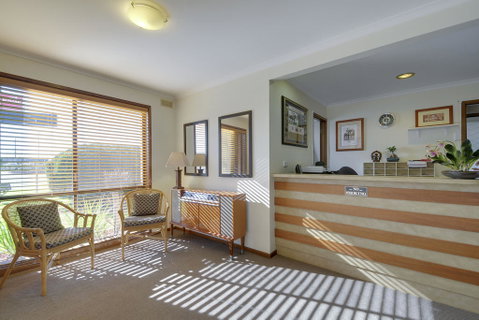 Always Welcome Motel - Whitsundays Accommodation 2