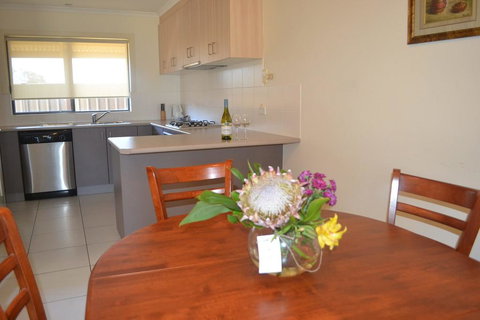 Amarco Mulwala - Whitsundays Accommodation 1
