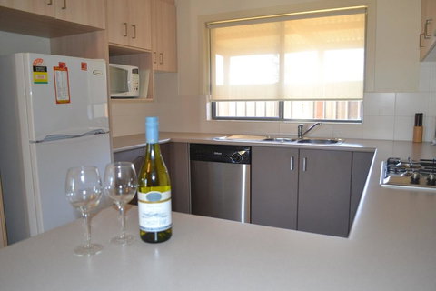 Amarco Mulwala - Whitsundays Accommodation 2