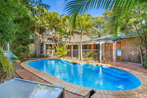 Amaroo - Rainbow Shores Room For Everyone And Walk To Beach - Whitsundays Accommodation 0