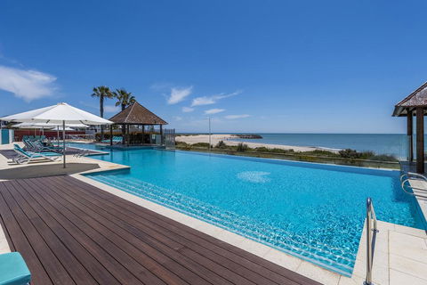 AN OCEAN,BEACH And POOL VIEW APARTMENT - Apt 210 SEASHELLS RESORT - Whitsundays Accommodation 1