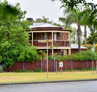 Anchorage Guest House and Self-contained Accommodation - Whitsundays Accommodation