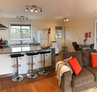 Angasi Apartment on Highcrest - Whitsundays Accommodation