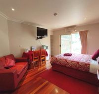 Angela's Beach Stays - Whitsundays Accommodation