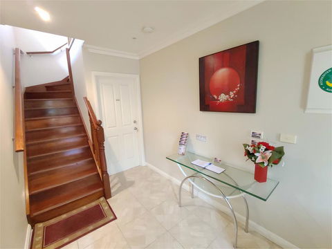 Angela's Beach Stays - Whitsundays Accommodation 2