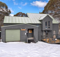 Aosta - Whitsundays Accommodation