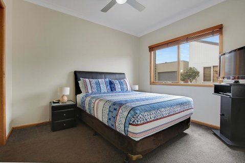 Apartments On Church - Unit 7 - Whitsundays Accommodation 1