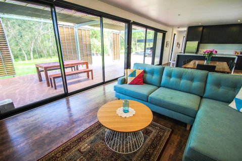 Apex House - Whitsundays Accommodation 1