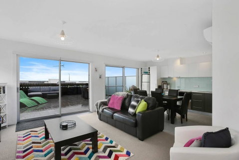 APOLLO 13 PENTHOUSE - Free Wifi & Huge Terrace! - Whitsundays Accommodation 0