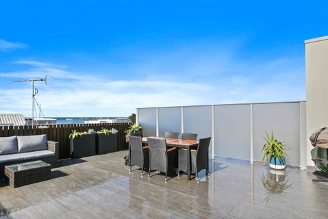 APOLLO 13 PENTHOUSE - Free Wifi & Huge Terrace! - Whitsundays Accommodation 3