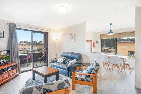 Apollo Unit 21 - Whitsundays Accommodation 0