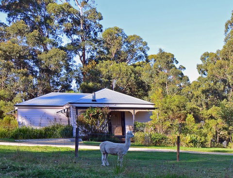 Araluen Park Cottages - Whitsundays Accommodation 0