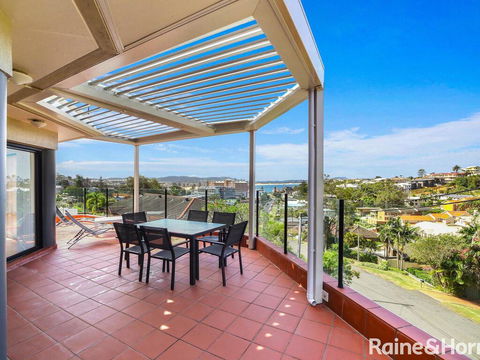 Ash Sienna - 2/49 Ash Street, Terrigal - Whitsundays Accommodation 1