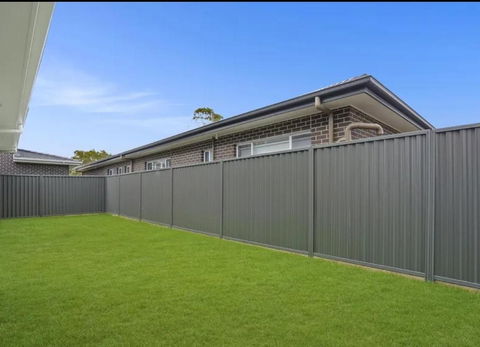 Luxury 5 Bedrooms Schofields Home + Back Yard - Whitsundays Accommodation 1