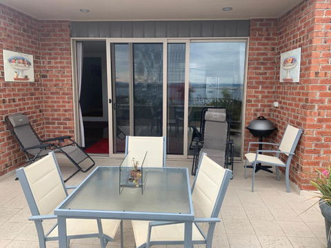 Luxury Ocean View Retreat - Whitsundays Accommodation 3