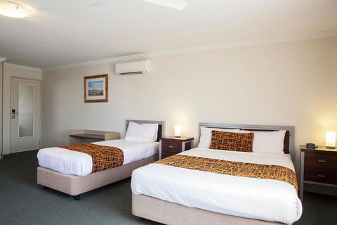 Mandarin Motel - Whitsundays Accommodation 3