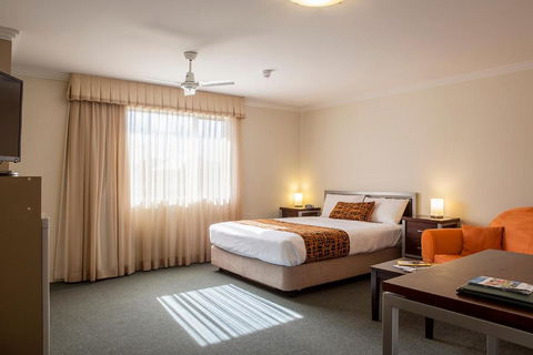 Mandarin Motel - Whitsundays Accommodation 1