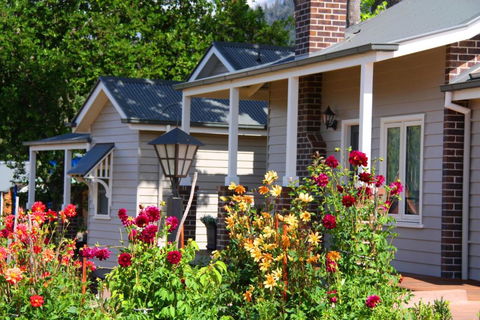 Marysville Garden Cottages - Whitsundays Accommodation 0