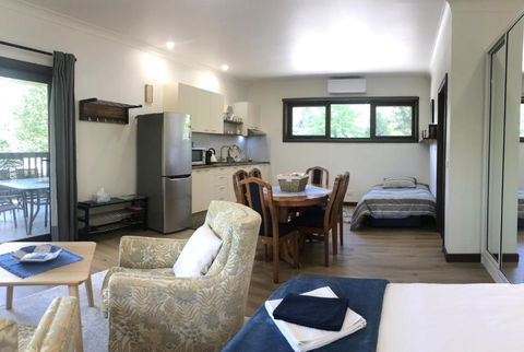 Marysville Retreat - Whitsundays Accommodation 3