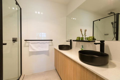 Mattner House Family Vacation Resort - Whitsundays Accommodation 2