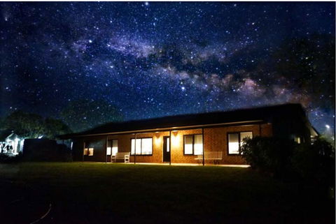 Mattner House Family Vacation Resort - Whitsundays Accommodation 3