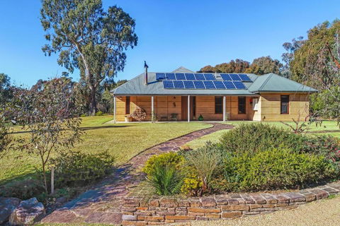 Melliodora - Relax, Unwind & Recharge - Whitsundays Accommodation 0