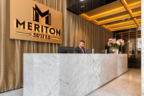Meriton Suites Melbourne - Whitsundays Accommodation 2