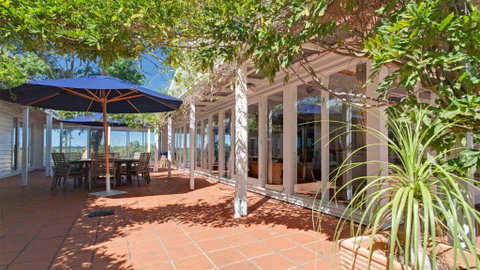 Merricks North Retreat - Whitsundays Accommodation 2