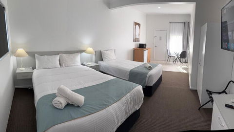 Mia Motel - Whitsundays Accommodation 2
