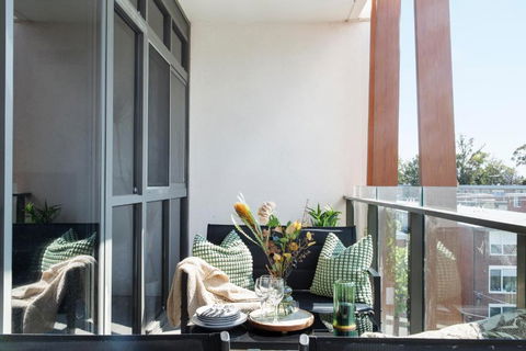 Modern Elegance Caulfield North - Whitsundays Accommodation 3