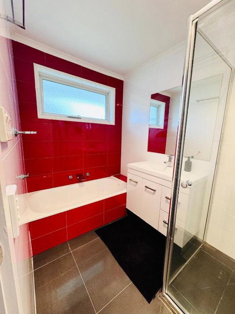 Modern Escape With Open Yard - Whitsundays Accommodation 2