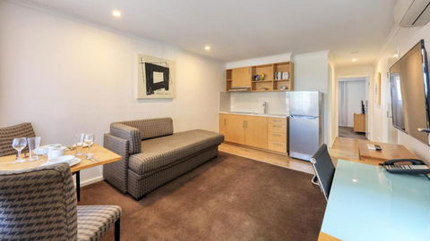 New Crossing Place Motel - Whitsundays Accommodation 2