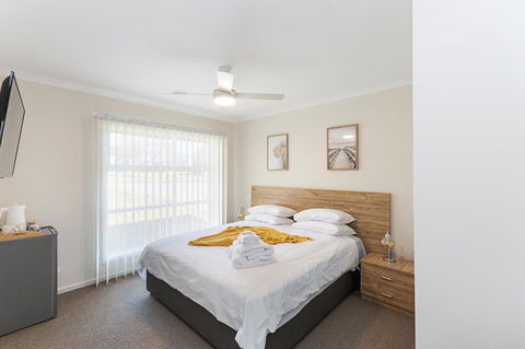 Morview Holiday Homes-Implala - Whitsundays Accommodation 0