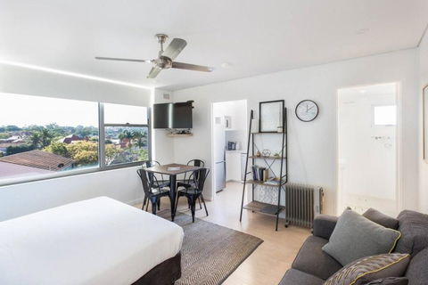 Mosman Bay Magic - Harbourview Studio With Rooftop - Whitsundays Accommodation 0