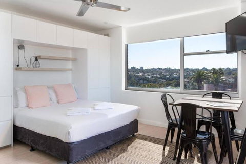 Mosman Bay Magic - Harbourview Studio With Rooftop - Whitsundays Accommodation 2