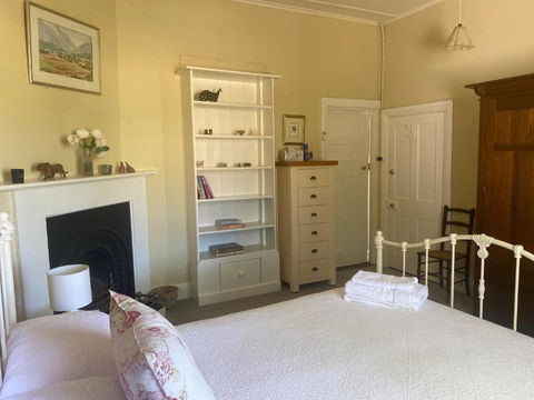 Mount Charles Homestead - Whitsundays Accommodation 2